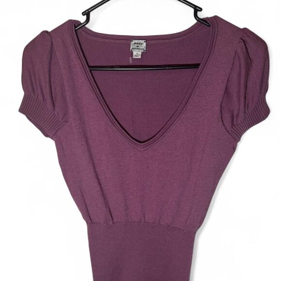 Poof Apparel Small Plum Short Sleeve Fitted Top NWT Basic - Picture 2 of 5